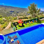 Islamlar Village For 5 People *